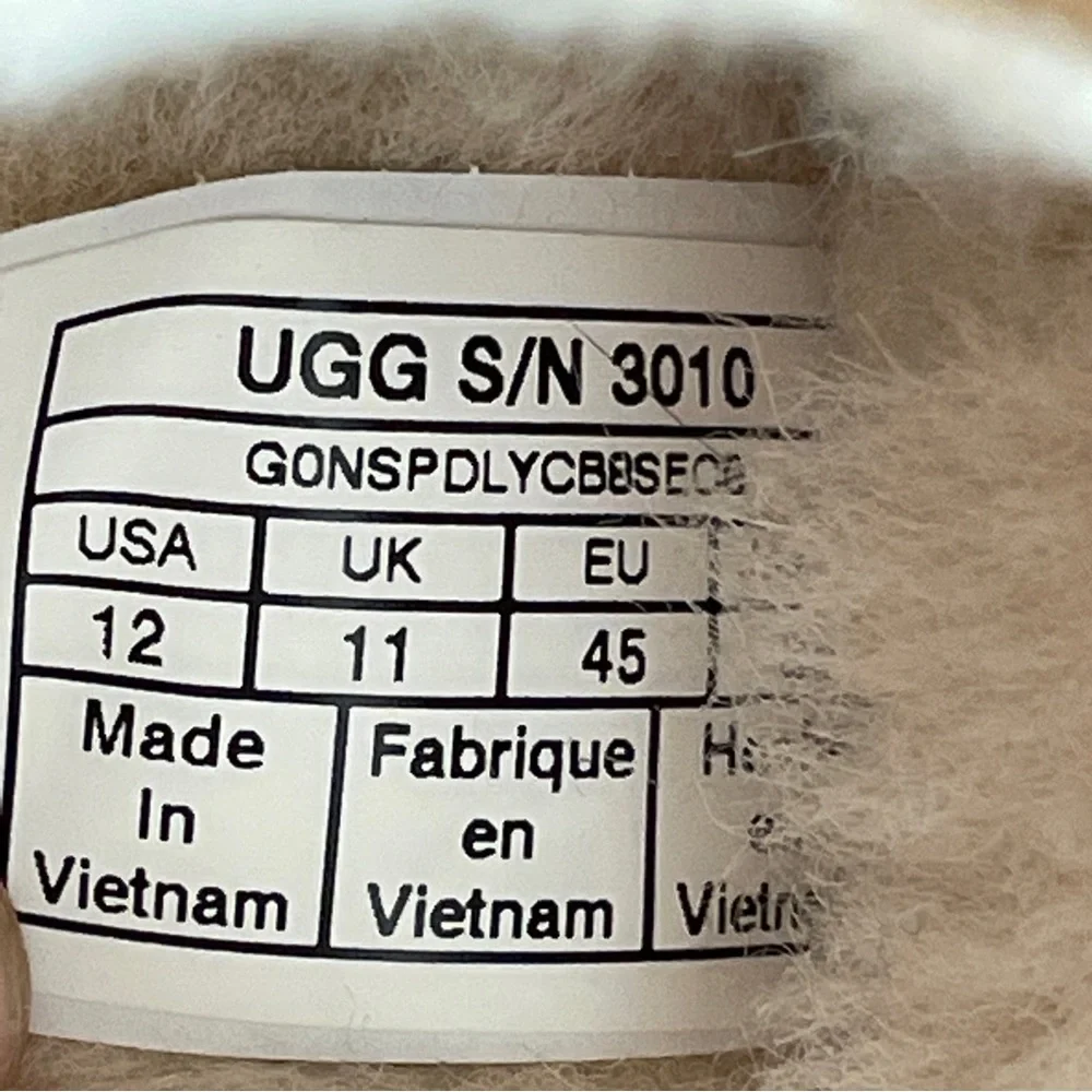 UGG Kenton Slippers Shoes Leather Sheepskin Fur NEW Mens 12 - Picture 3 of 8
